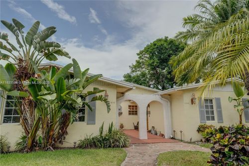 2-2401 Sw 58th Mnr, Fort Lauderdale, FL, 33312-6511 | Card Image