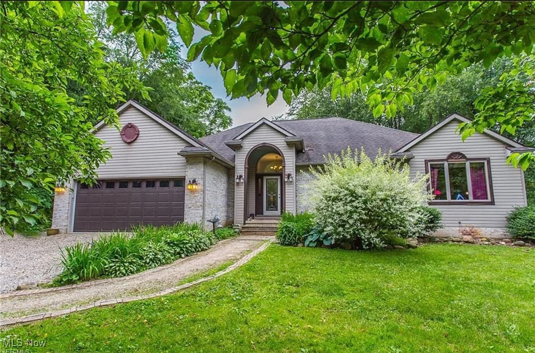 Berry Rd, Akron, OH 44320