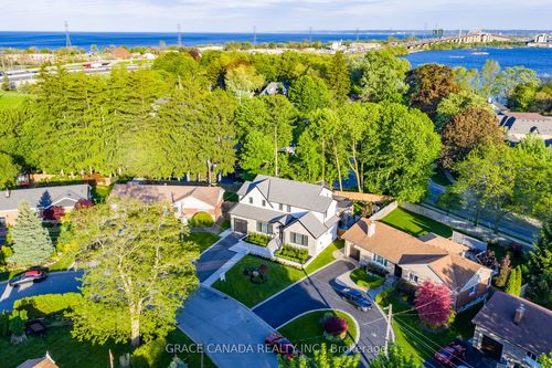 527 Oneida Dr, Burlington, ON, L7T3T9 | Card Image