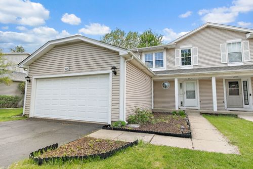 906 Oak Ridge Dr, Streamwood, IL, 60107-2100 | Card Image