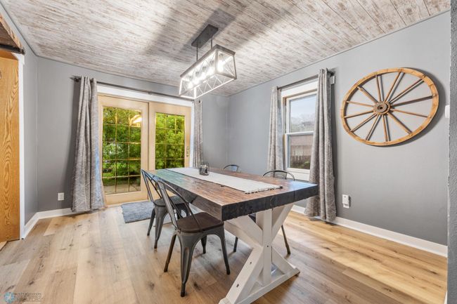 Formal dining | Image 12
