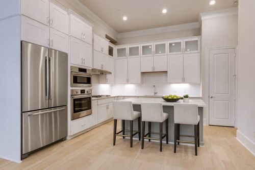 1472 N Ave, Plano, TX, 75074-8733 | Card Image