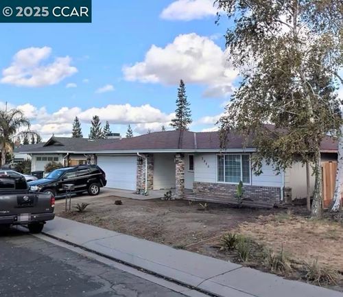 3040 3040 Maplenut Ave., Modesto, CA, 95350 | Card Image