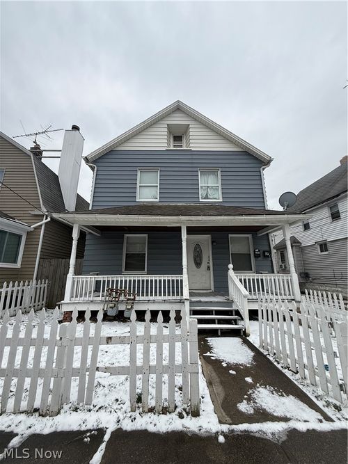 down-8801 Platten Ave, Cleveland, OH, 44102-3826 | Card Image