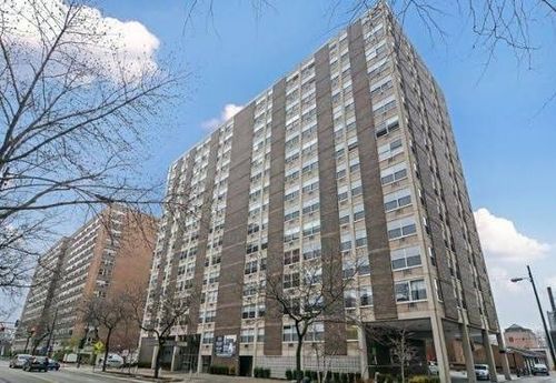 1010-3033 N Sheridan Rd, Chicago, IL, 60657-5558 | Card Image