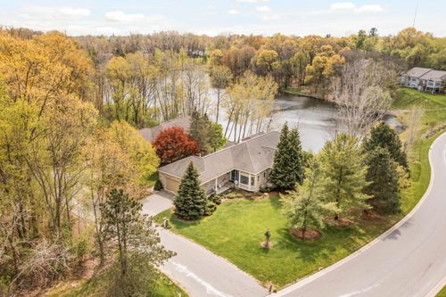44-2166 Lamberton Creek Ln Ne, Grand Rapids, MI, 49505-5792 | Card Image