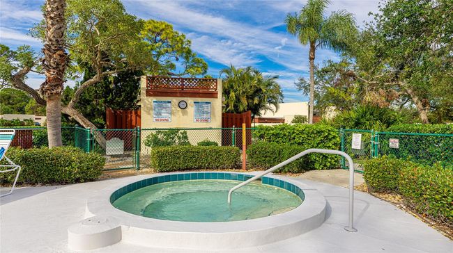 527 Spring Lakes Blvd, Condo with 2 bedrooms, 2 bathrooms and null parking in BRADENTON FL | Image 38
