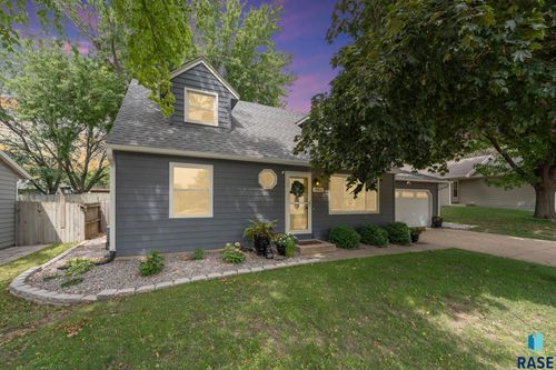 4416 E Oak St Street, Sioux Falls, SD, 57103 | Card Image
