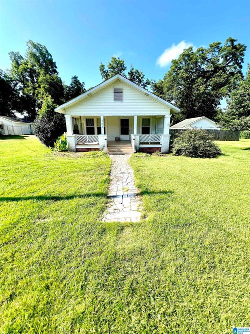 703 Hand St, Clanton, AL, 35045-2108 | Card Image