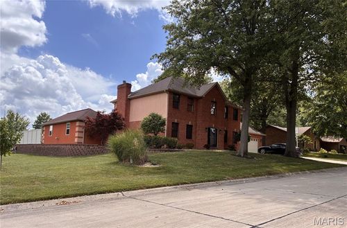 206 Winterberry Dr, Belleville, IL, 62220-2743 | Card Image