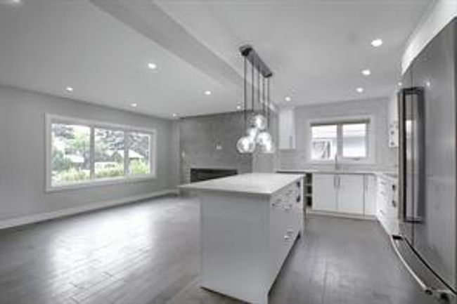 15 Haddock Rd Sw, House detached with 3 bedrooms, 3 bathrooms and 3 parking in Calgary AB | Image 9
