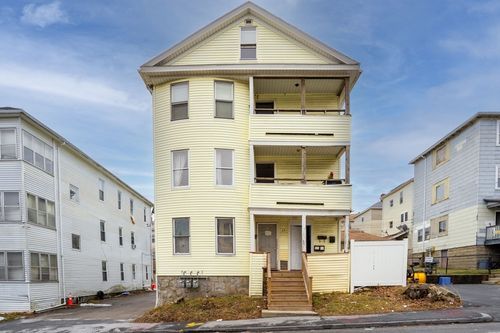 74 Esther St, Worcester, MA, 01607-1799 | Card Image