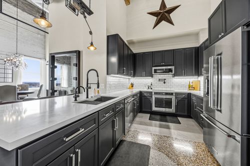 unit-12001-221 W Lancaster Ave, Fort Worth, TX, 76102-6662 | Card Image