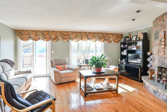 1082 Kawagama Lake Rd, House other with 3 bedrooms, 2 bathrooms and 2 parking in Haliburton ON | Image 16