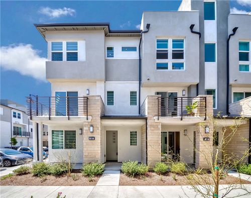 1403 W Bushell St, Anaheim, CA, 92805-6583 | Card Image