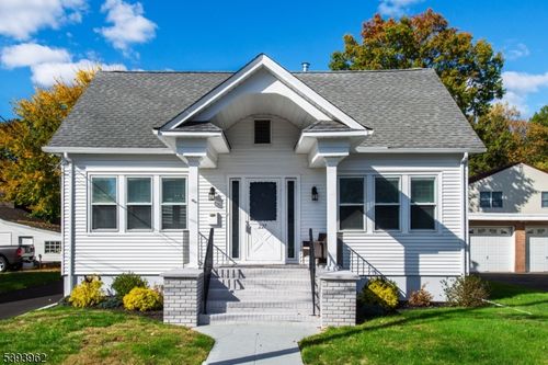 227 Orchard St, Elmwood Park, NJ, 07407-2702 | Card Image