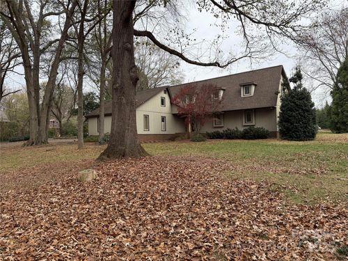 6102 Unity Ln Nw, Concord, NC, 28027-8853 | Card Image