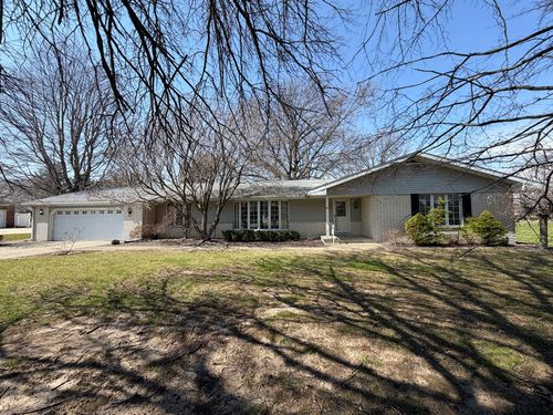 24 S Country Club Rd, Mattoon, IL, 61938-9006 | Card Image