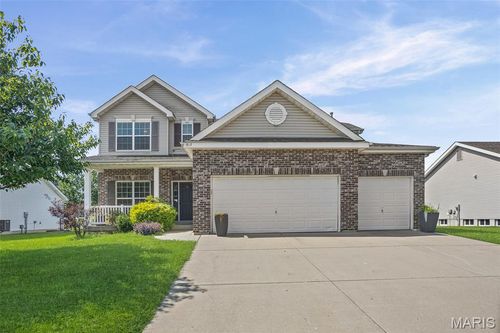 917 Sturbridge Trl, O Fallon, IL, 62269-7070 | Card Image