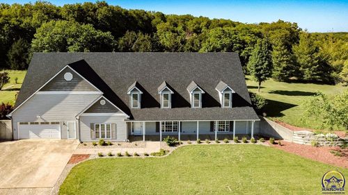 721 E 1650 Rd, Baldwin City, KS, 66006-7348 | Card Image