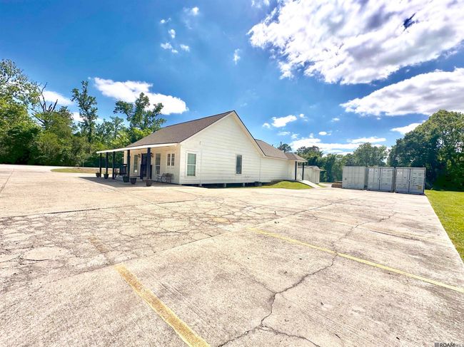 13119 Airline Hwy, Home with 0 bedrooms, 4 bathrooms and null parking in Gonzales LA | Image 26