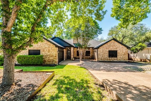 107 Copperleaf Rd, Lakeway, TX, 78734-3836 | Card Image