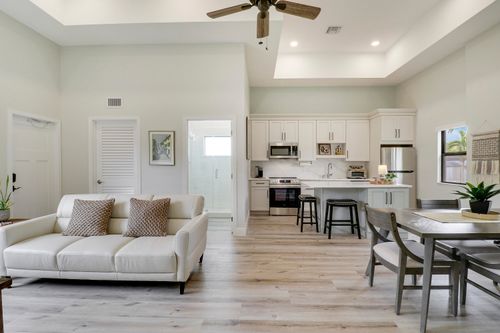 gh-10735 Lantana Rd, Lake Worth, FL, 33449-5402 | Card Image