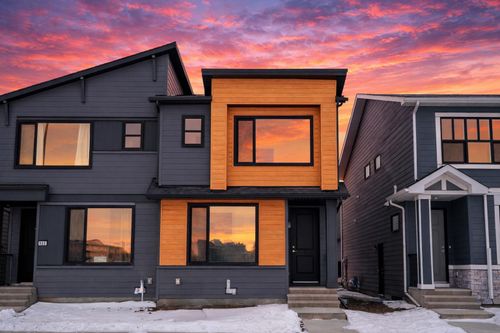 107 Royston Way Nw, Calgary, AB, T3L0K2 | Card Image