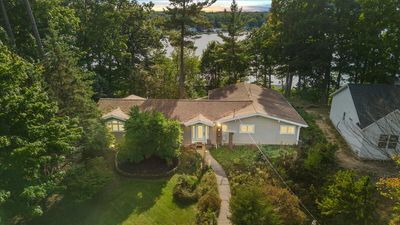 5237 W Lakeview Drive, House other with 3 bedrooms, 1 bathrooms and null parking in Pentwater MI | Image 2