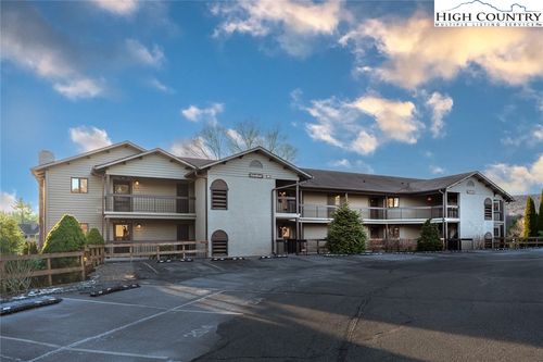 302-cardinal-bldg-884 Chetola Lakes Drive, Blowing Rock, NC, 28605 | Card Image