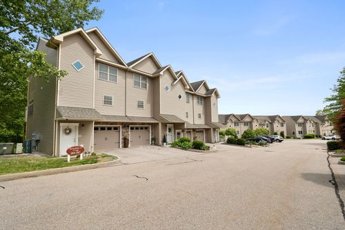 unit-187-64 Scotch Cap Rd, Quaker Hill, CT, 06375-1453 | Card Image