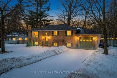 3861 East St, Innisfil, ON, L9S2L9 | Card Image