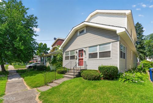 415 7th Ave, Watervliet, NY, 12189-3845 | Card Image
