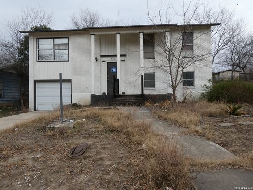 3318 Bob Billa St, San Antonio, TX, 78223-2806 | Card Image