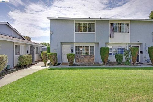 3424 Pisces Dr, San Jose, CA, 95111 | Card Image