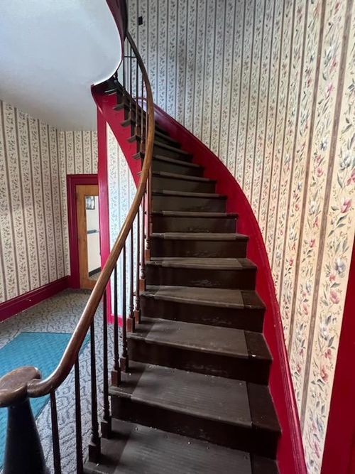 135 W Michigan Ave, Saline, MI, 48176-2220 | Card Image