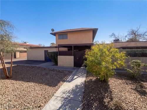 5097 Village Dr, Las Vegas, NV, 89142-1838 | Card Image