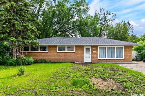 1837 Grant Drive, Regina, SK, S4S4V5 | Card Image