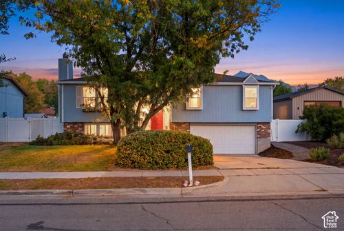 9183 S Laura Anne Way, Sandy, UT, 84094-3031 | Card Image