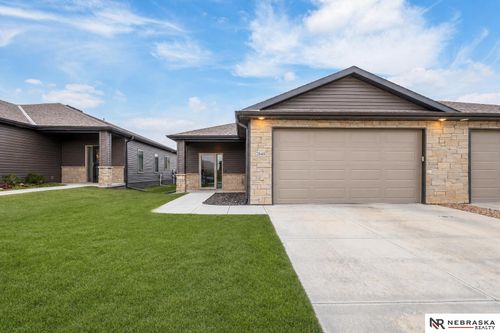 2848 Sheila Ln, Lincoln, NE, 68516-1767 | Card Image