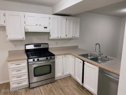 7b-9665 Victor Rd, Anchorage, AK, 99515-1407 | Card Image