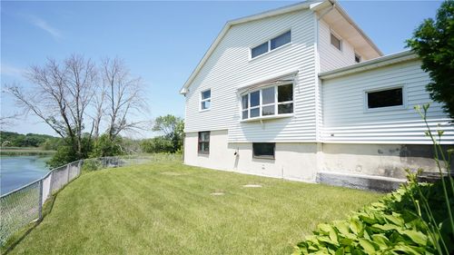 14 Temple Pl, Central Falls, RI, 02863-1324 | Card Image