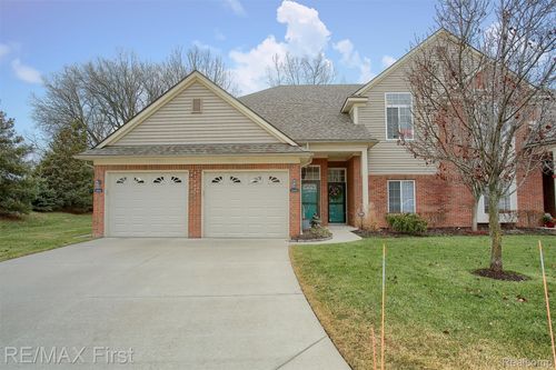 14410 Shadywood Dr, Sterling Heights, MI, 48312-3429 | Card Image