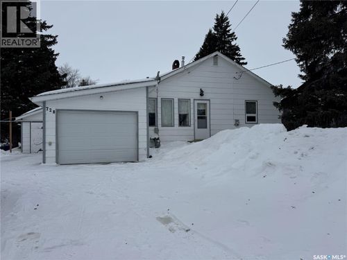 728 Mcintosh St, Foam Lake, SK, S0A1Y0 | Card Image