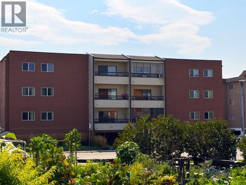 305-555 Rowcliffe Ave, Kelowna, BC, V1Y5Y8 | Card Image
