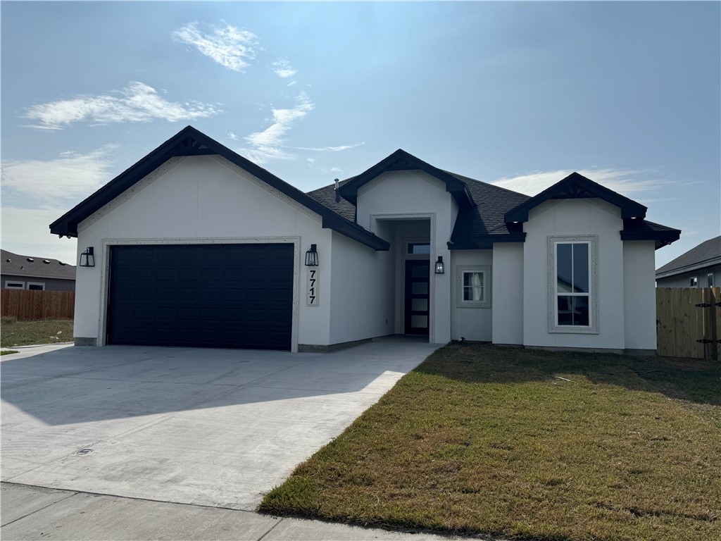 Roman Dr, Corpus Christi, TX 78414
