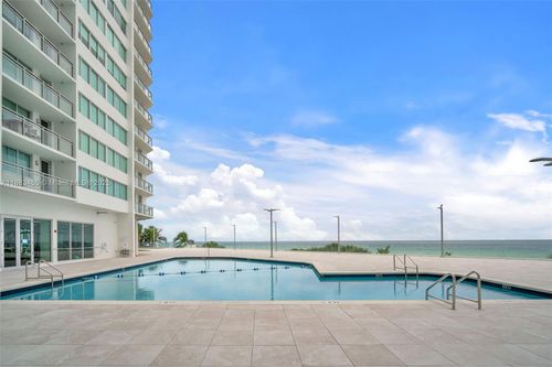 apt-736-7135 Collins Ave, Miami, FL, 33141-3274 | Card Image