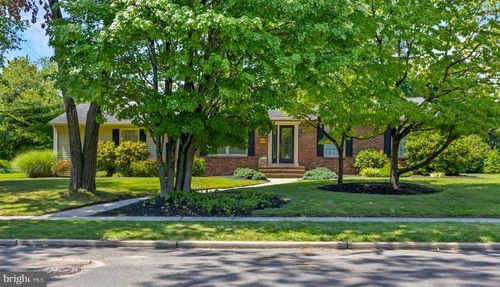 233 Grayson Ave, Hamilton, NJ, 08619-2521 | Card Image