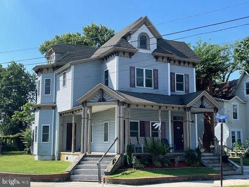 130 E Pine St, GEORGETOWN, DE, 19947-1926 | Card Image