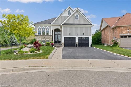 43 Allegra Dr, Wasaga Beach, ON, L9Z0H1 | Card Image